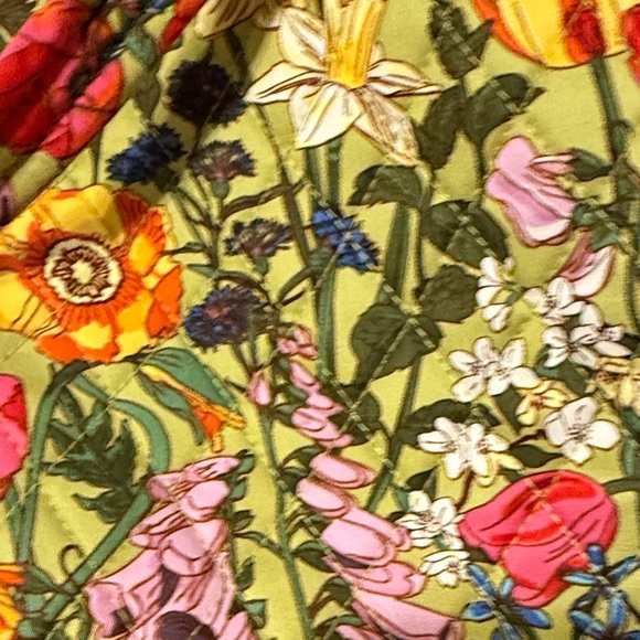 Vera Bradley Multicolor Floral Tote.   Gorgeous bag!   New! - Picture 3 of 6